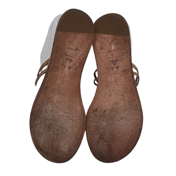 Daniblack Gold Thong Sandals Size 7 1/2 Women’s - Picture 10 of 10